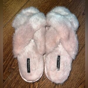 Victoria's Secret Pink Slippers